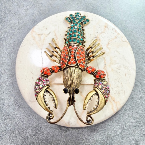 Jewelry - Large Articulated Lobster Brooch In Green And Red Rhinestone Antique Gold Tone